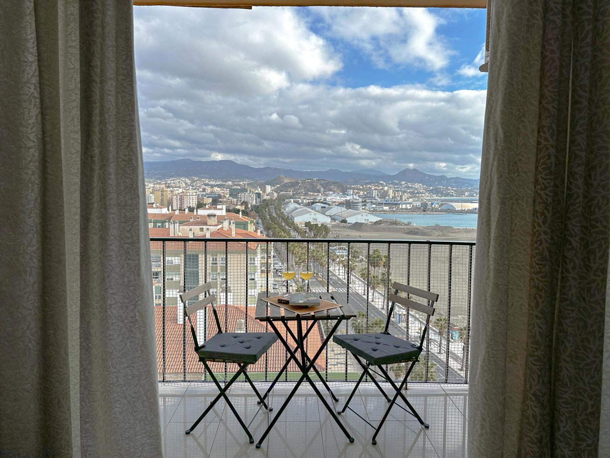 Apartamento Mirador Del Mediterraneo مالقة المظهر الخارجي الصورة